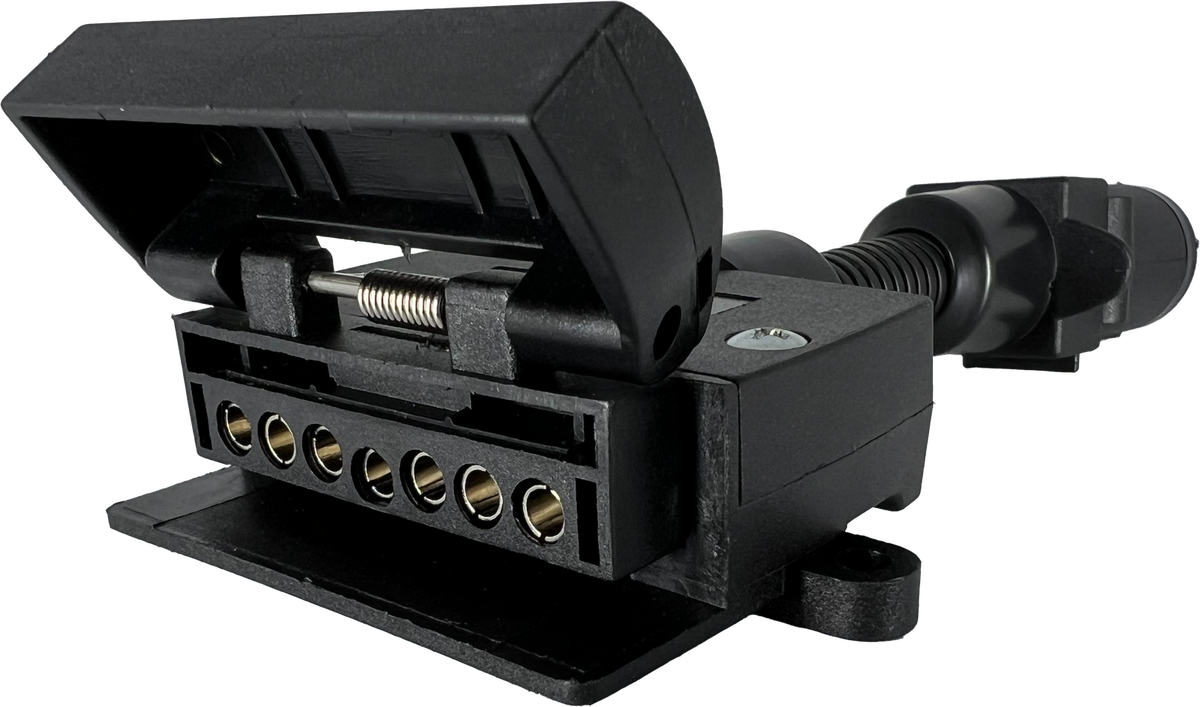 Trailer Adaptor - Small Round 7 Pin Plug to Flat 7 Pin Socket